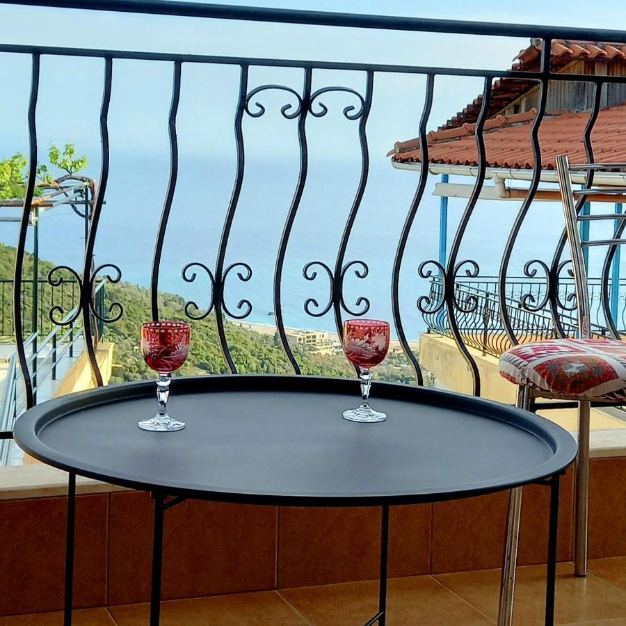 Amphora Guesthouse Himare Luaran gambar