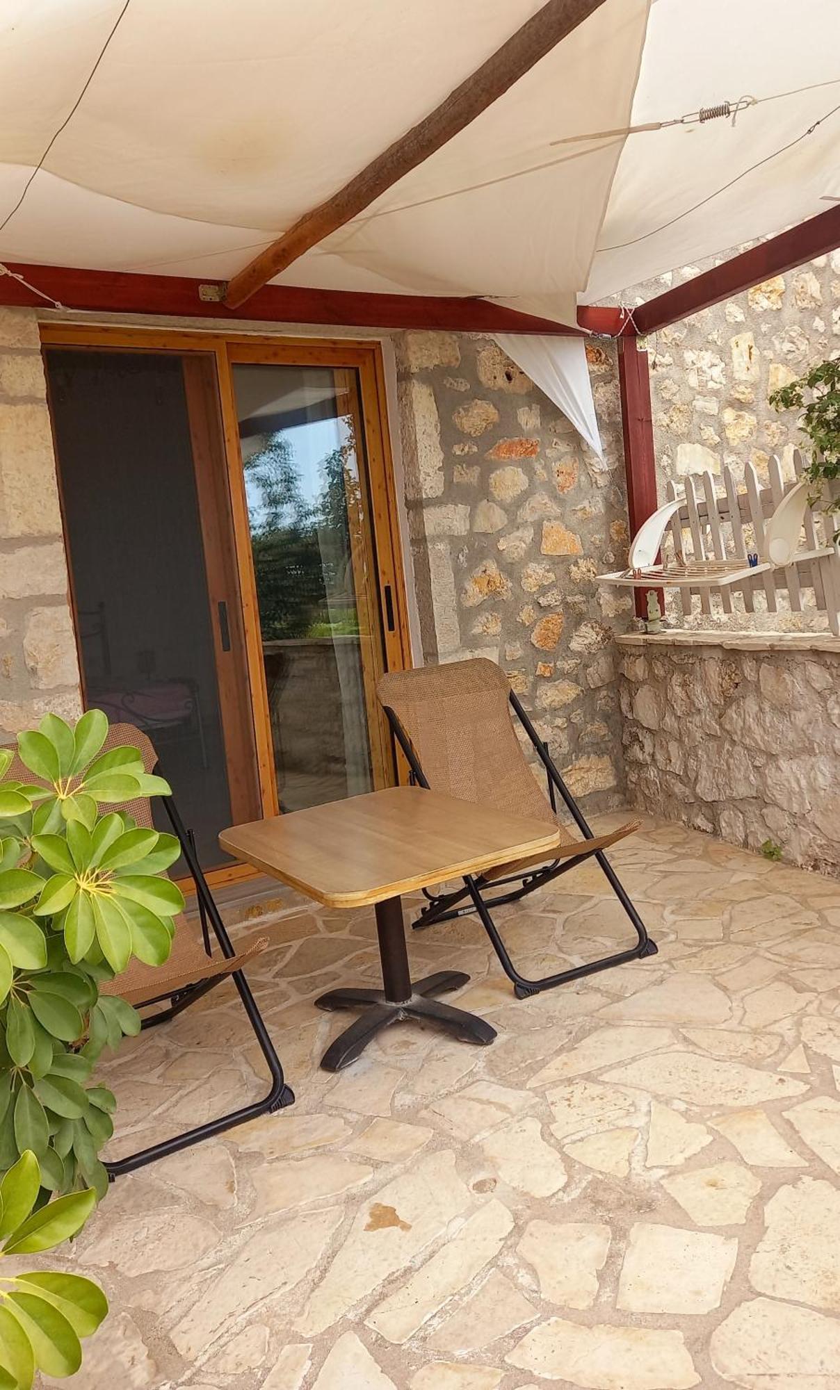 Amphora Guesthouse Himare Bilik gambar